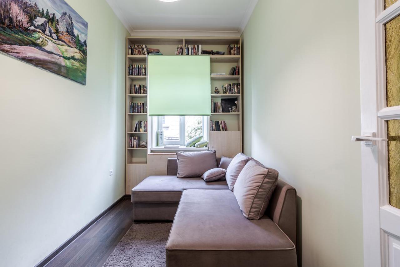 Modern Chaikovskogo Apartment Lviv Exterior photo